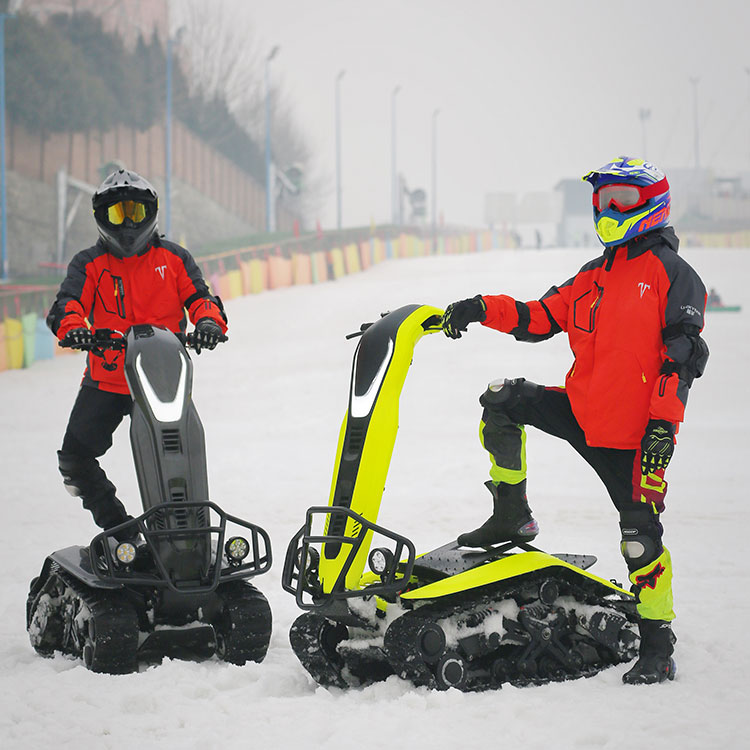 ATV Rianaithe Leictreach Ardfheidhmíochta 72V 6kw do gach tír-raon